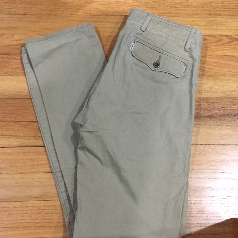 2 for$30 Men’s Levi’s khakis